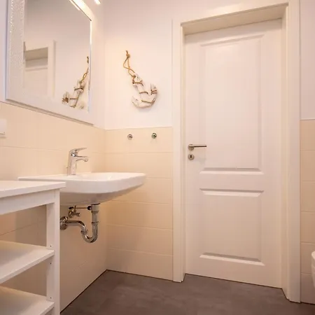 Haus Waldidyll, Kuestenflair - Bade- & Saunawelt Taeglich Inklusive Apartment