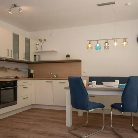 Haus Waldidyll, Kuestenflair - Bade- & Saunawelt Taeglich Inklusive Apartment