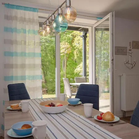 Haus Waldidyll, Kuestenflair - Bade- & Saunawelt Taeglich Inklusive Sellin (Rugen)