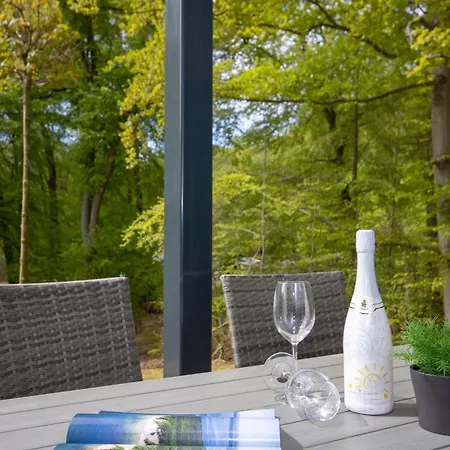 Haus Waldidyll, Kuestenflair - Bade- & Saunawelt Taeglich Inklusive Apartment *