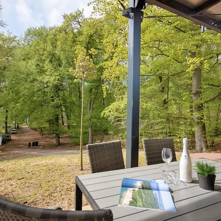 Haus Waldidyll, Kuestenflair - Bade- & Saunawelt Taeglich Inklusive Apartment Sellin (Rugen)