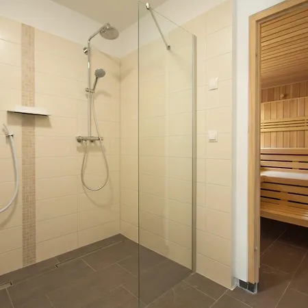 Apartment Haus Waldidyll, Kuestenflair - Bade- & Saunawelt Taeglich Inklusive Sellin (Rugen)